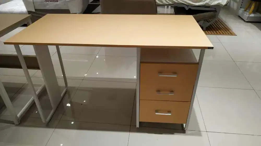 MEJA KANTOR + LACI