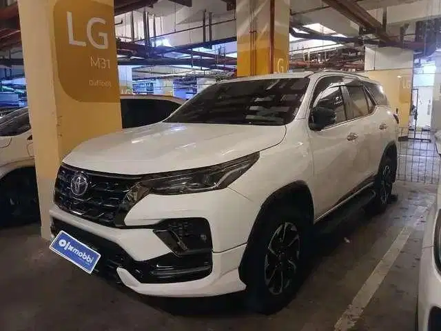 KM Rendah - Toyota Fortuner 2.8 VRZ GR Sport-AT 2022