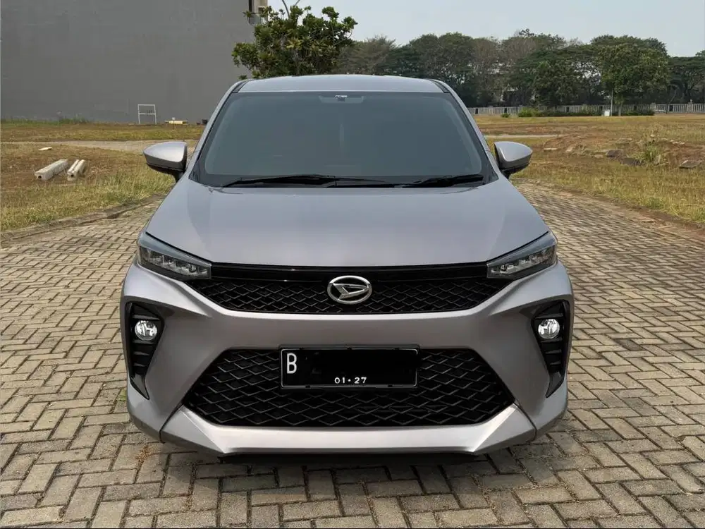 km 9rb Xenia R 2022/2021 Cash Siap pakai record daihatsu tangan pertam
