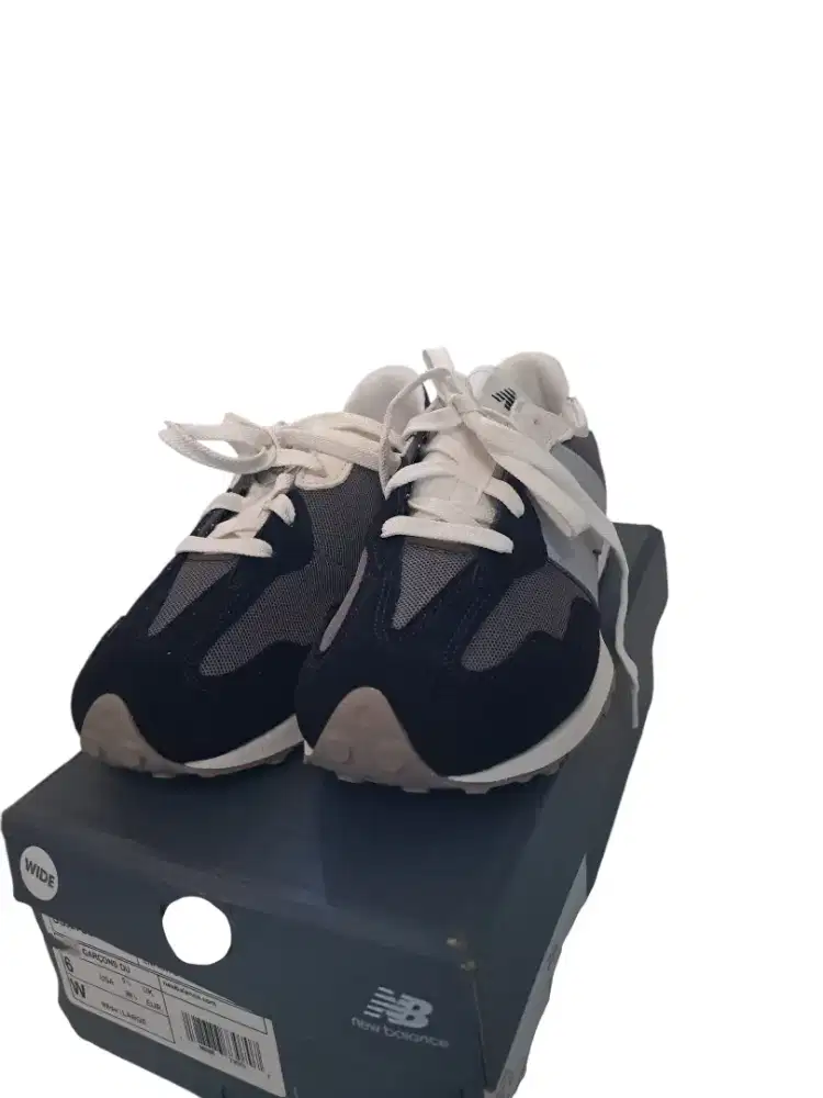 Sepatu NB Size 38,5 Insole 24 black