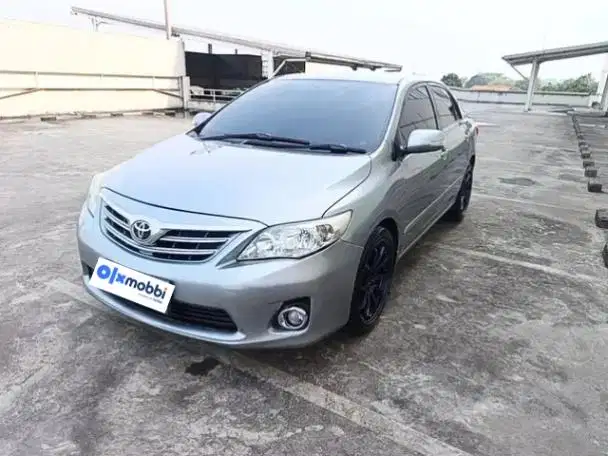 DP RENDAH Toyota Corolla Altis 1.8 Bensin-AT 2011 SES