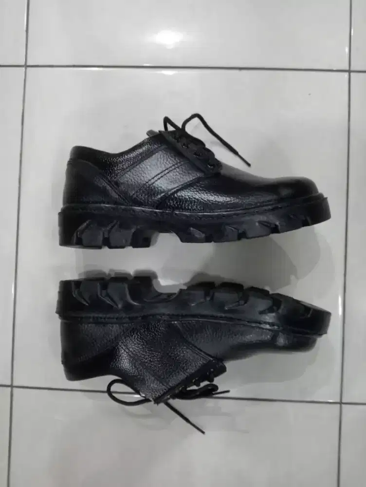 sepatu safety kulit asli