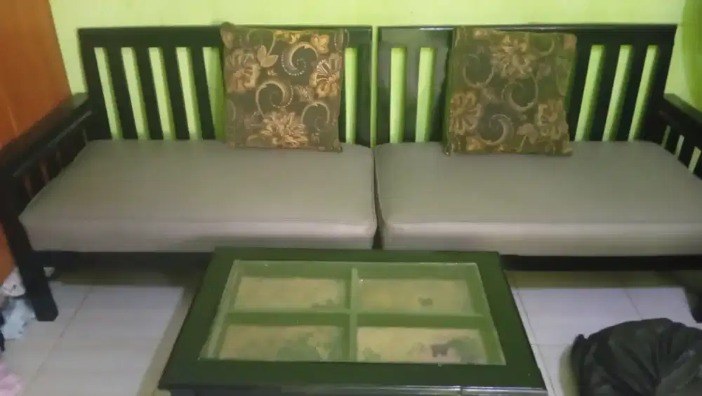 DIJUAL sofa kayu bahan calep 2 sofa + meja
