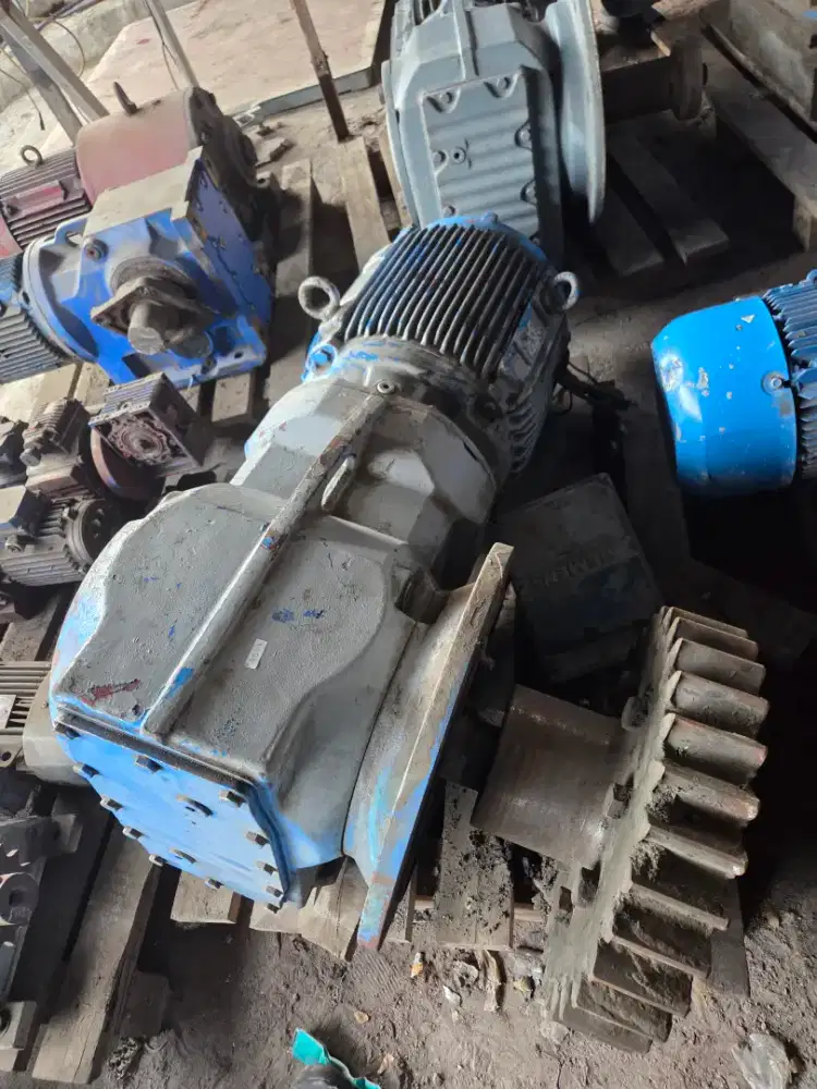 Gearbox Helical Bevel 40 hp rpm normal