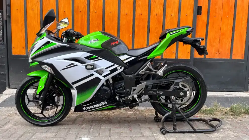 Kawasaki Ninja 250 FI ABS 2015 Spesial Edition Anniversary 30th Low KM