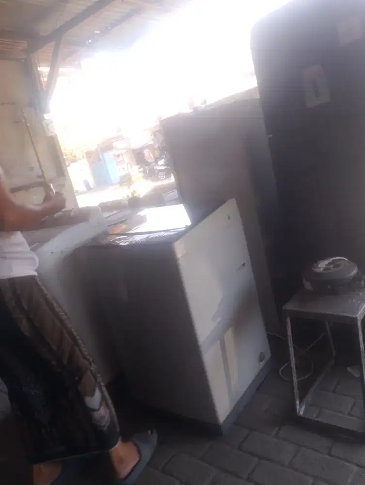 Siap nampung barang bekas seperti elektrik dan dll