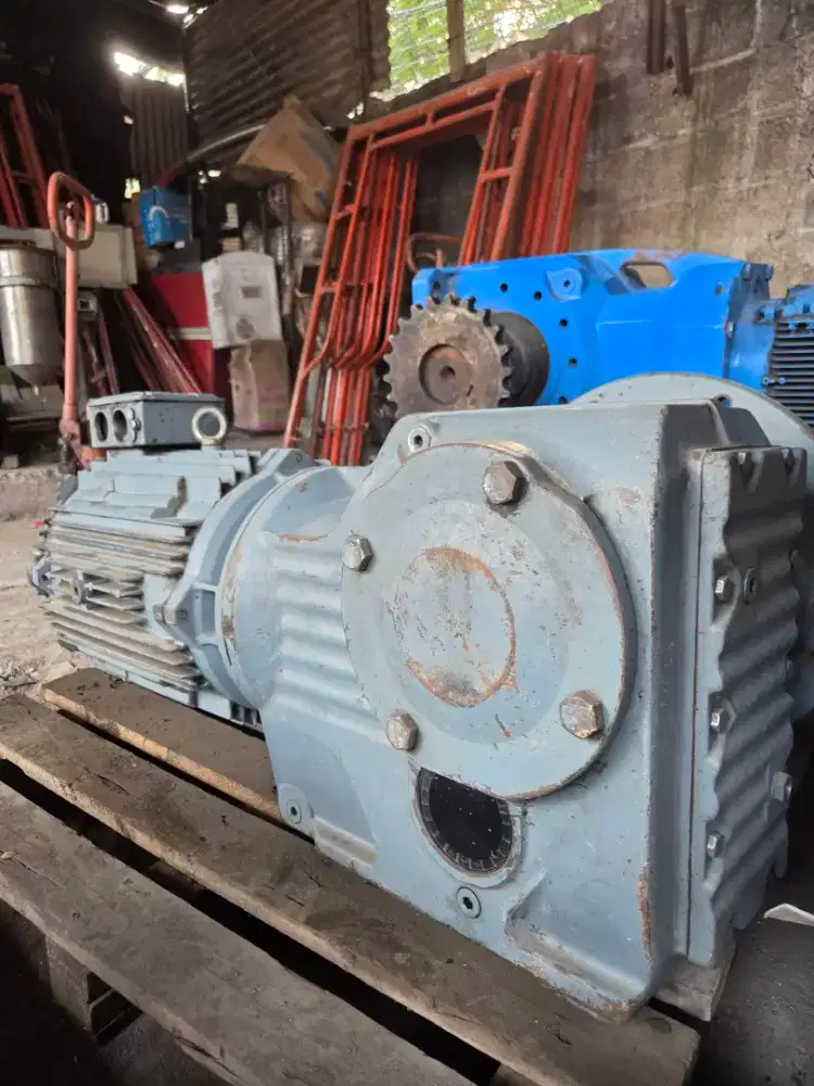 Gearbox Helical Bevel 40 hp rpm normal