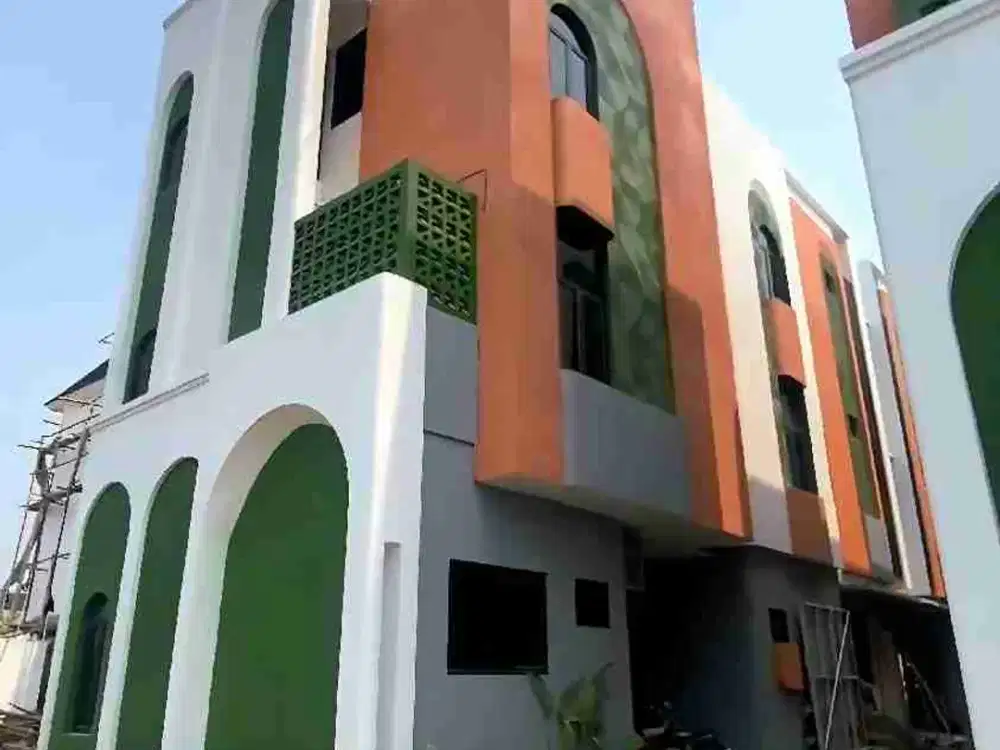 Kost Eksklusif 12 BR Ring 1 UI, 2 Menit Pintu Kukel, Ready Stock, Occupancy Tinggi Penyewa Datang Sendiri, Desain Modern Futuristik, Manajemen Kost Profesional