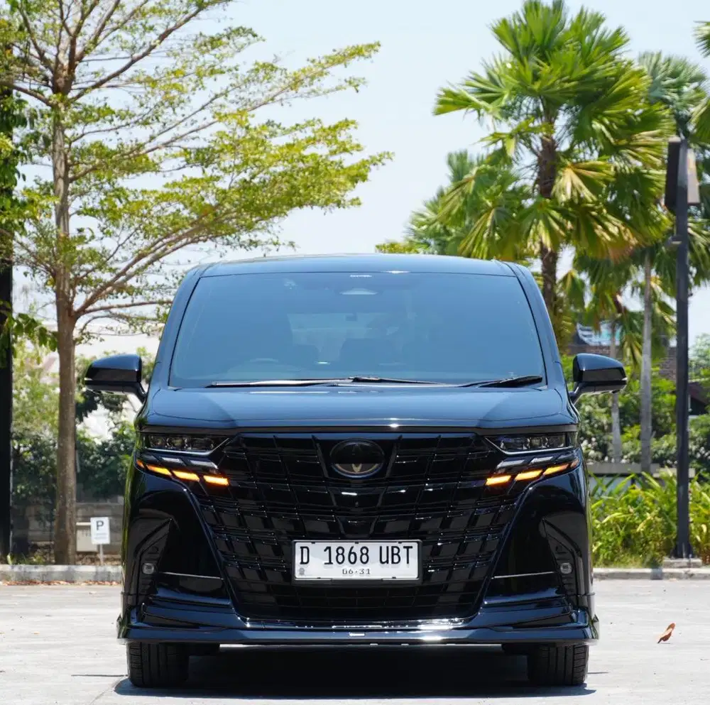 ALPHARD HYBRID MODELISTA 2024