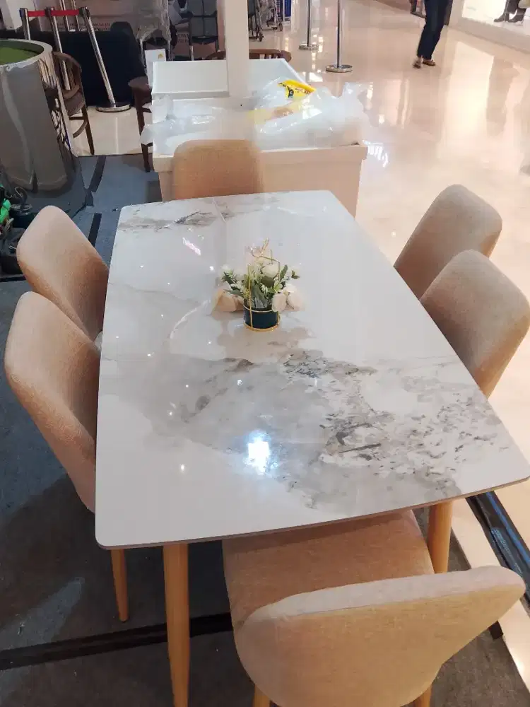 MEJA MAKAN 6 KURSI