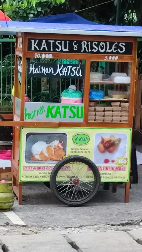 Di jual gerobak bahan dasar kayu