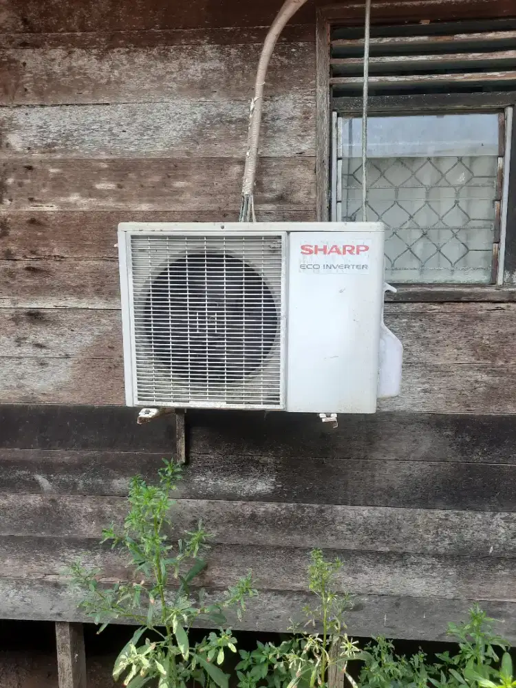 AC SHARP Inverter 1/2 PK