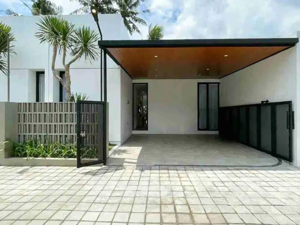 RUMAH CANTIK ESTETIK DI JALAN KALIURANG KM. 9.5 NGAGLIK SLEMAN DEKAT PASAR GENTAN