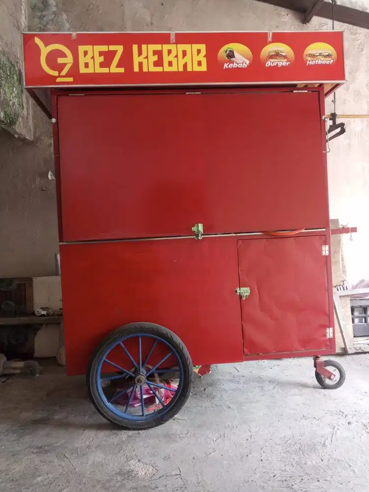 Dijual Gerobak Kebab Second + Perlengkapan Usaha – Cikunir, Bekasi