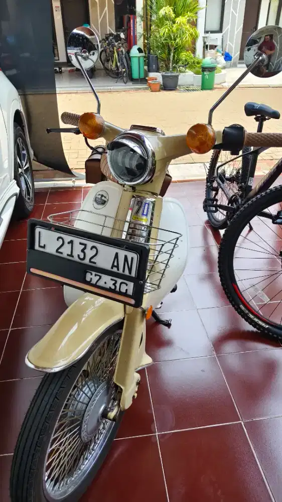 Honda C70 Clasic Cream Moca