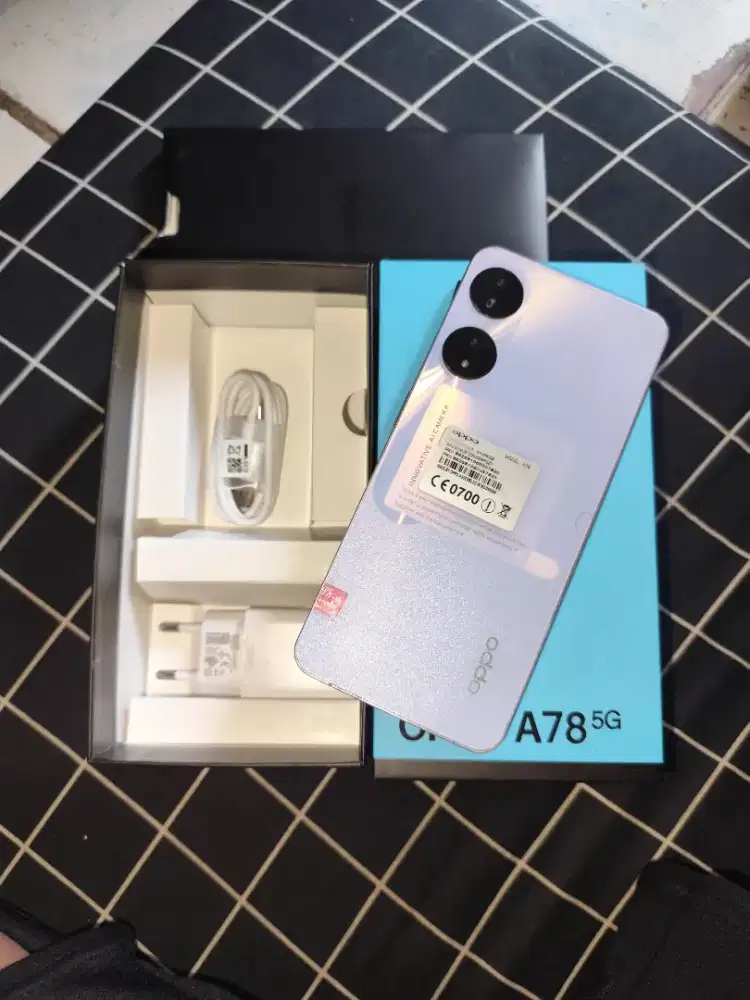 Oppo a78 5g 8/256 fullset baru
