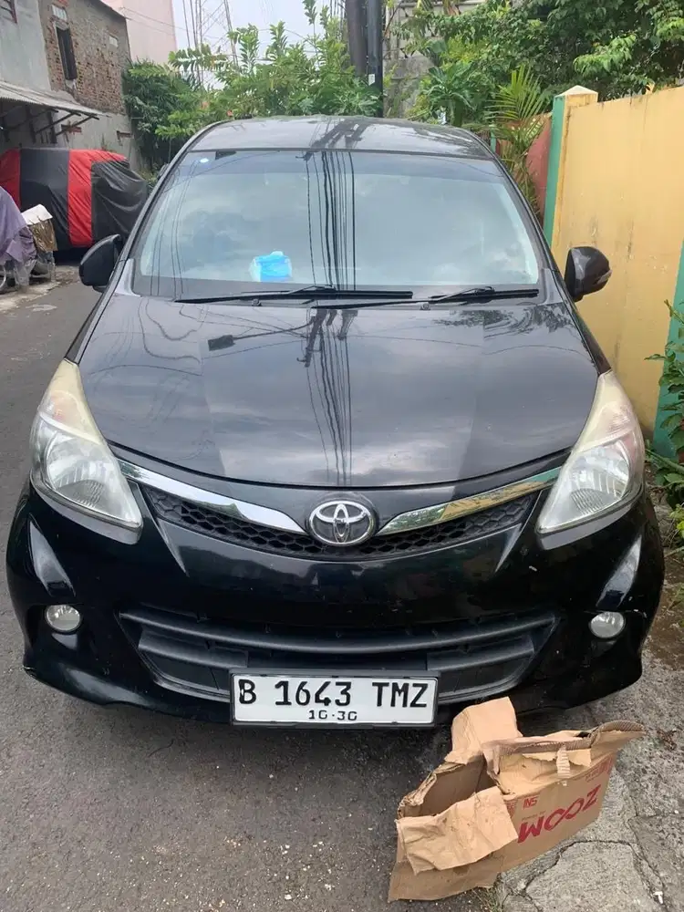 Avanza veloz 2015 matic warna hitam