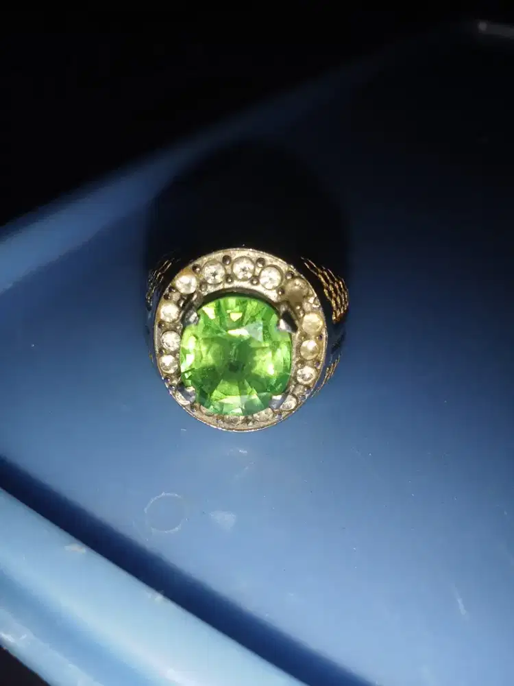 Batu cincin dengan berbagai jenis