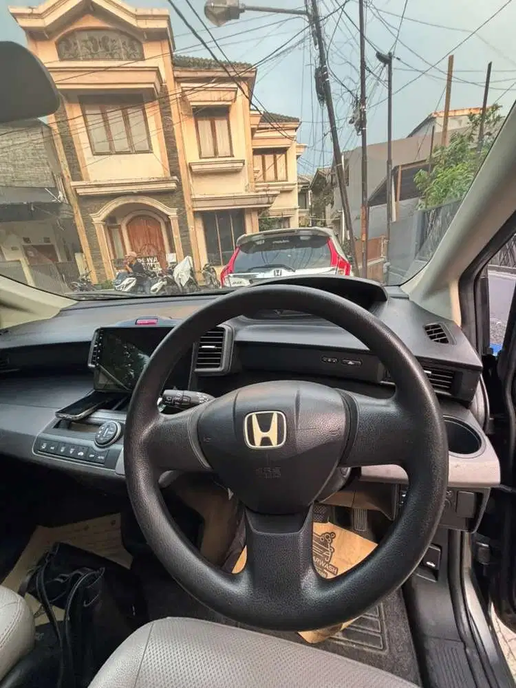 Honda Freed 2012 Bensin