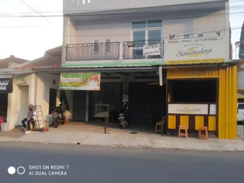 Disewakan kios dipinggir jalan