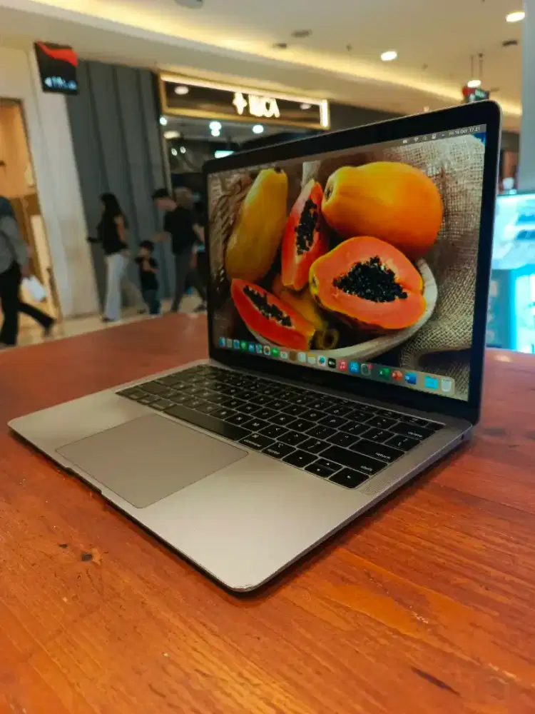 Macbook Air Retina 13 inch 2019 grey