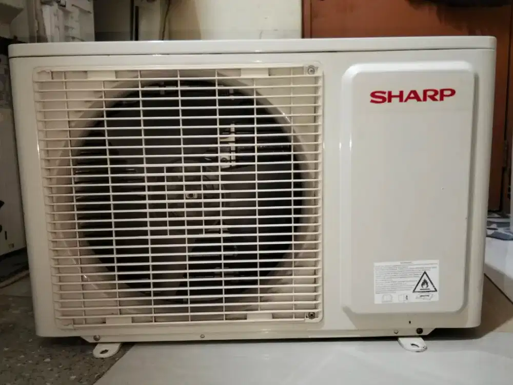 Outdor ac sharp setengah pk UCY