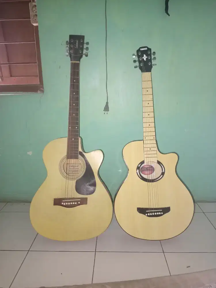 Di jual cepat 2 gitar baru