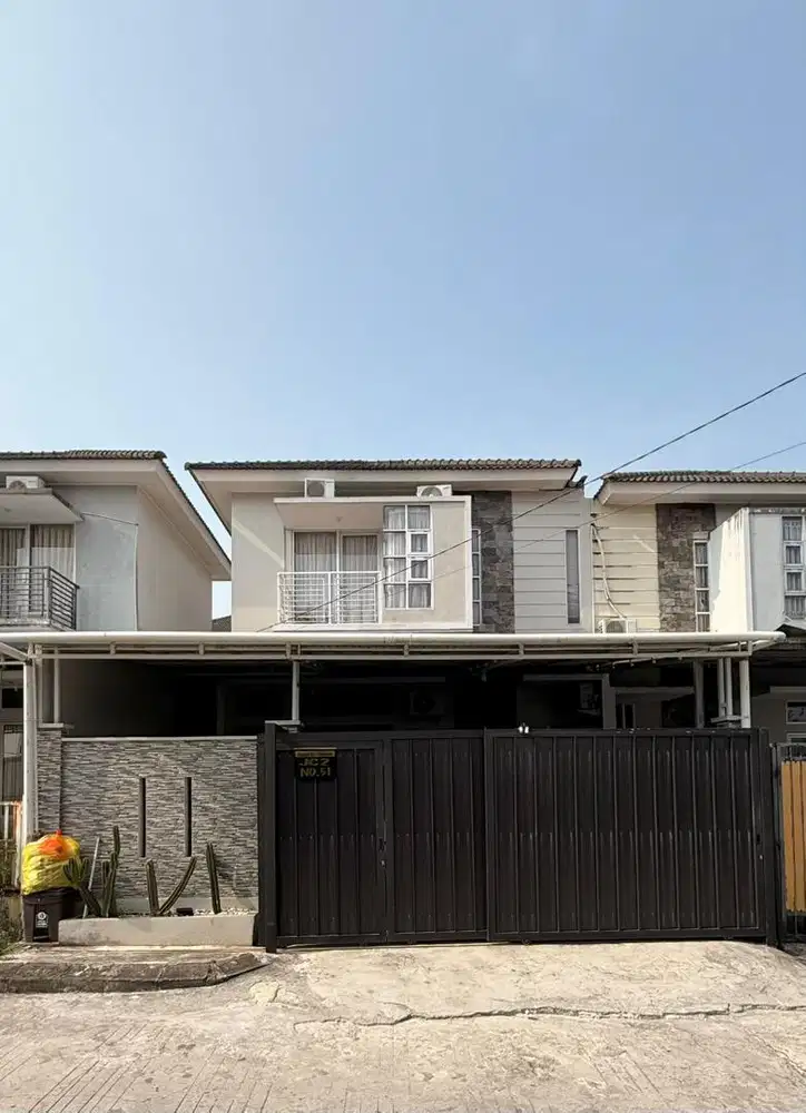 RUMAH DI JUAL SIAP HUNI FULL RENOV