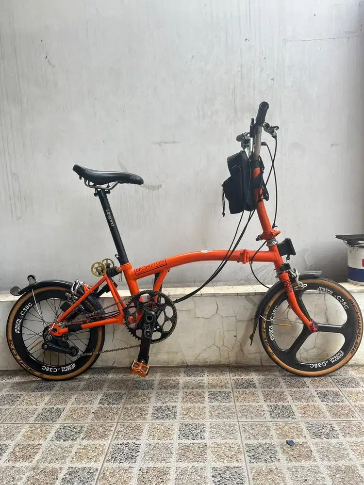 Brompton m6L orange Upgraded. Lighter Weight
