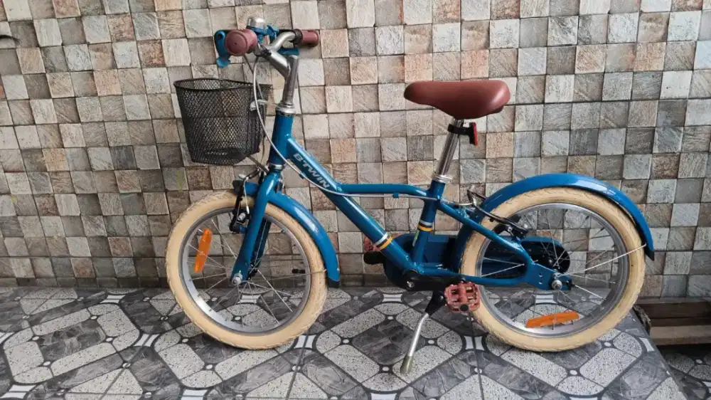 Sepeda anak Decatlhon Btwin (16 inch )