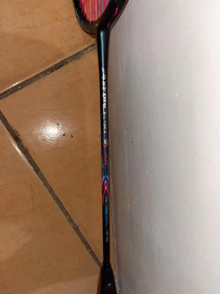 Raket Badminton (Axforce 90 Dragon Max)