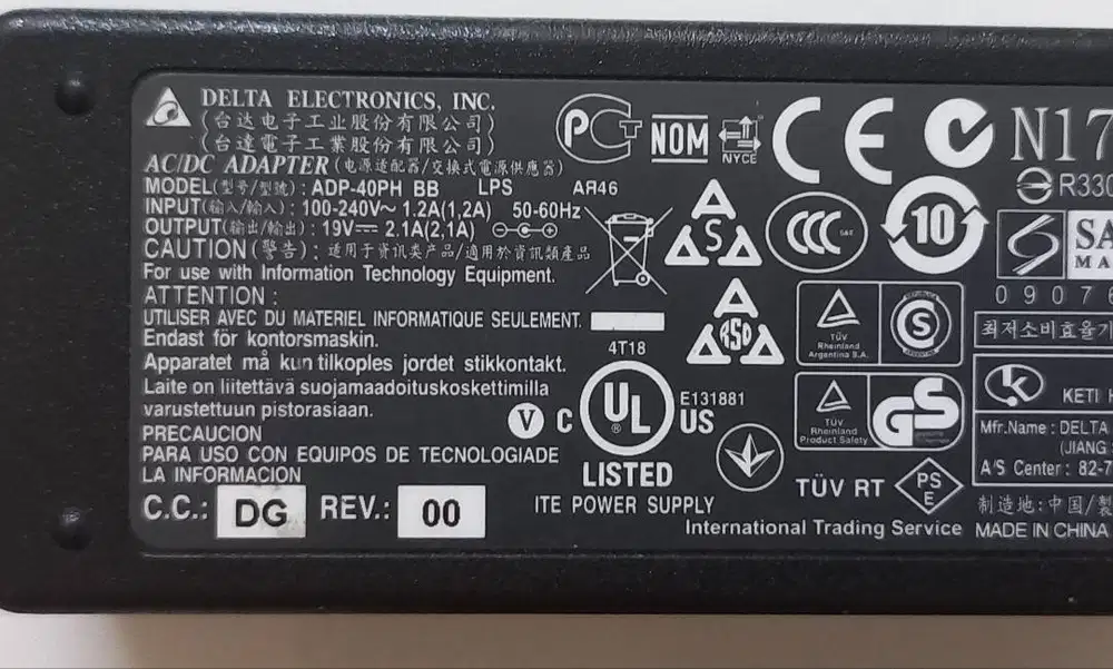 Adaptor Adapter Laptop Acer ADP-40PH BB 19V 2,1A 40Watt Original