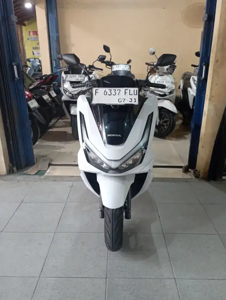 KM 2rb Honda PCX CBS 2026 Good condition