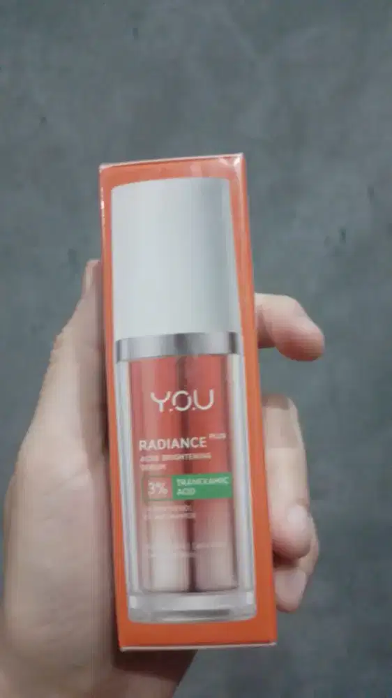Barang kosmetik wanita merk Y.O.U