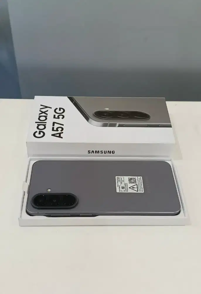 Samsung A57 5G 12/256,seken seperti baru,no minus,fulset