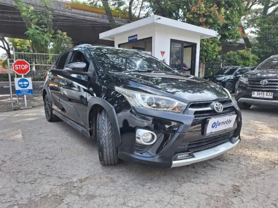 DP MURAH Toyota Yaris 1.5 TRD Sportivo Heykers Bensin-AT 2017 CNRJB