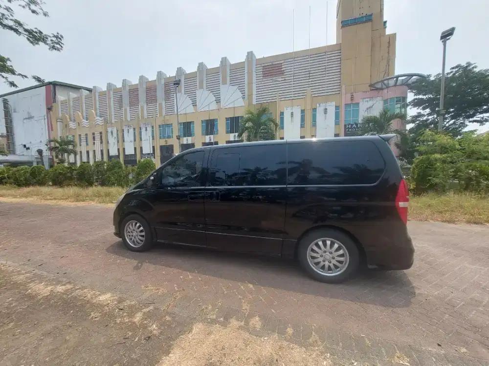 Hyundai H1 Diesel Limited 2016 R/T/TVAlpine/GPSNavigasi/STNKA/NSendiri