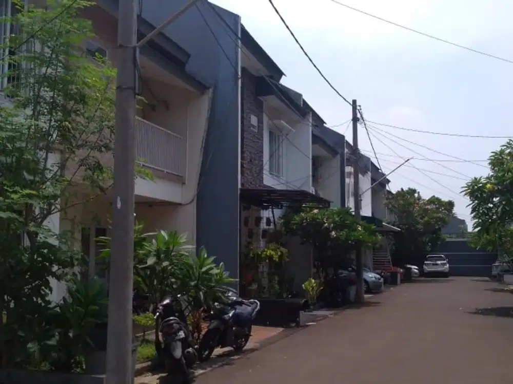 DIJUAL MURAH RUMAH DALAM CLUSTER CIREUNDEU DEKAT MRT LEBAK BULUS