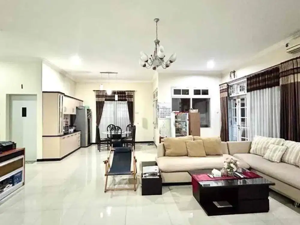 Dijual rumah Darmo Harapan Utara surabaya