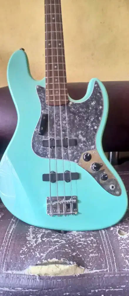 JUAL BASS STEWART