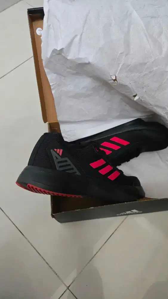 Sepatu adidas running original