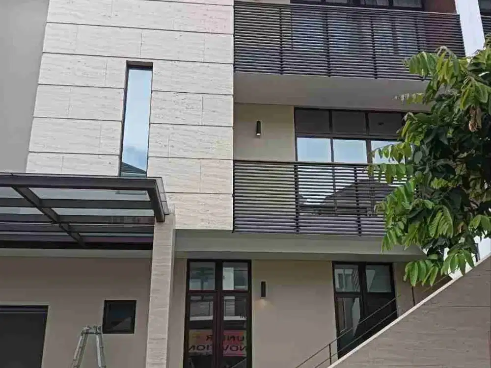 Disewakan Rumah Mewah 3 Lantai Full Furnish Morizen Summarecon Bekasi