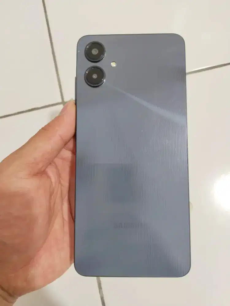 Samsung a06 4/128 mulus