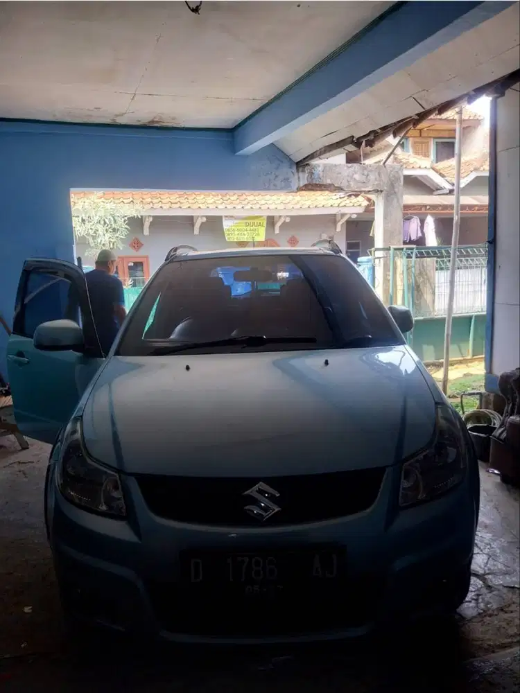 Jual suzuki SX 4