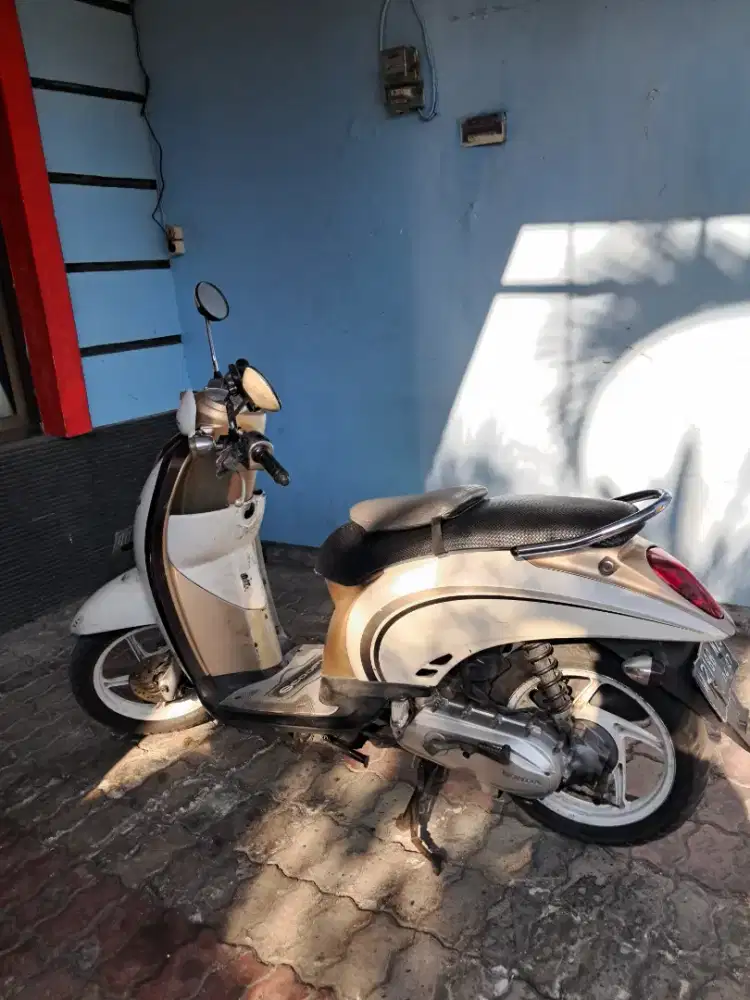 2011 HONDA SCOOPY KARBURATOR 2011