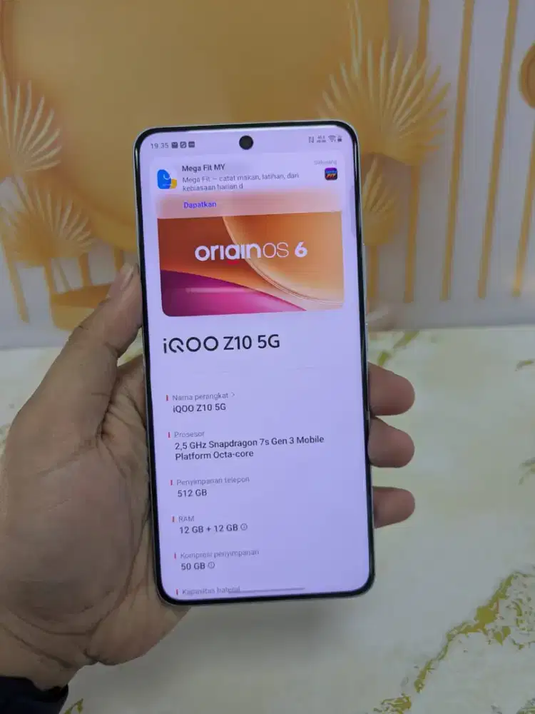 Iqoo z10 5G 12/512gb lengkap
Full original