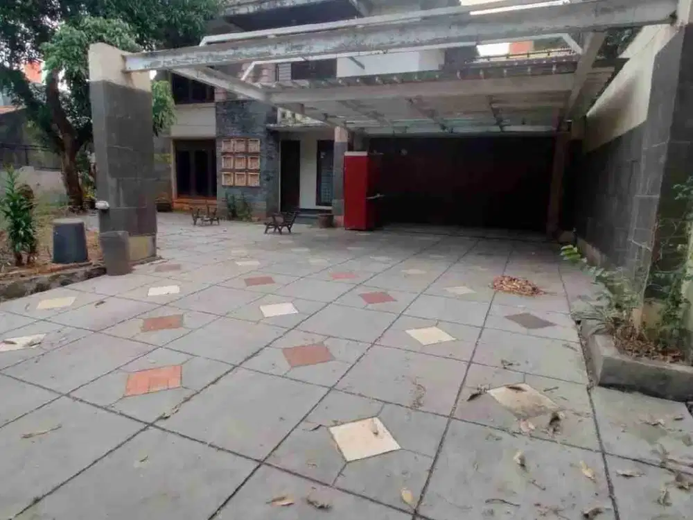 HOT SALE- DIJUAL ATAU DISEWAKAN RUMAH SIAP HUNI DI TAMANSARI LEBAK BULUS, CILANDAK, JAKSEL