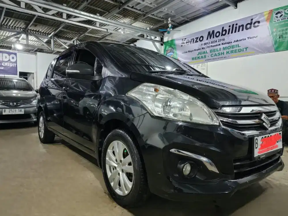 ERTIGA GX A/T 2017 DP 4 jt dibantu