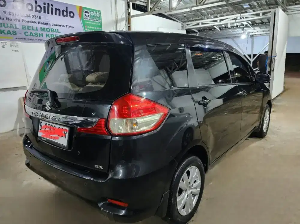 ERTIGA GX A/T 2017 DP 4 jt dibantu