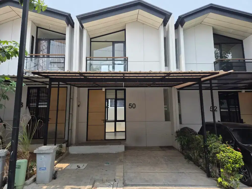 Disewakan Rumah 2 Lantai Uptown Lippo Cikarang Rp.35 Juta/Tahun